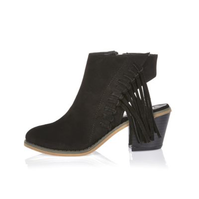Girls black fringed cut-out boots
